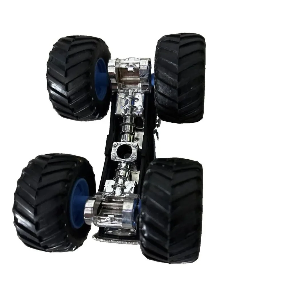 Monster Jam Grave Digger The Legend 1:64 Truck light blue